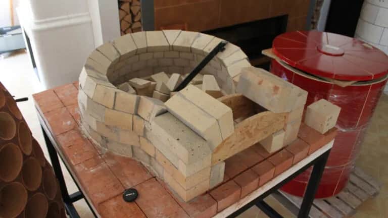 Jak zrobić kuchnię kaflową: krok po kroku do idealnego pieca grzewczego