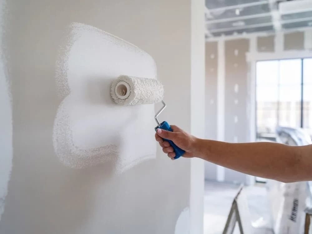 Jak gruntować pod malowanie, aby uniknąć kosztownych błędów?