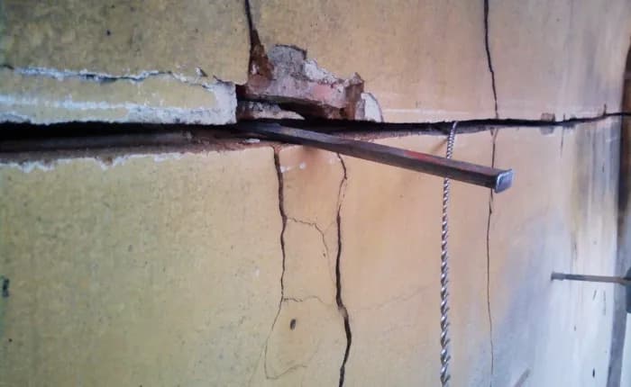 Ceny kotew spiralnych – jakie są kluczowe czynniki wpływające na koszt?