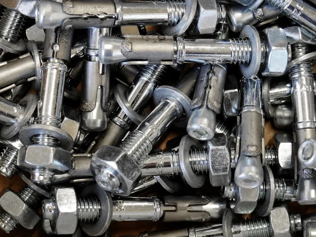 Ceny kotew budowlanych - jakie są rodzaje i jak je wybrać dla siebie?