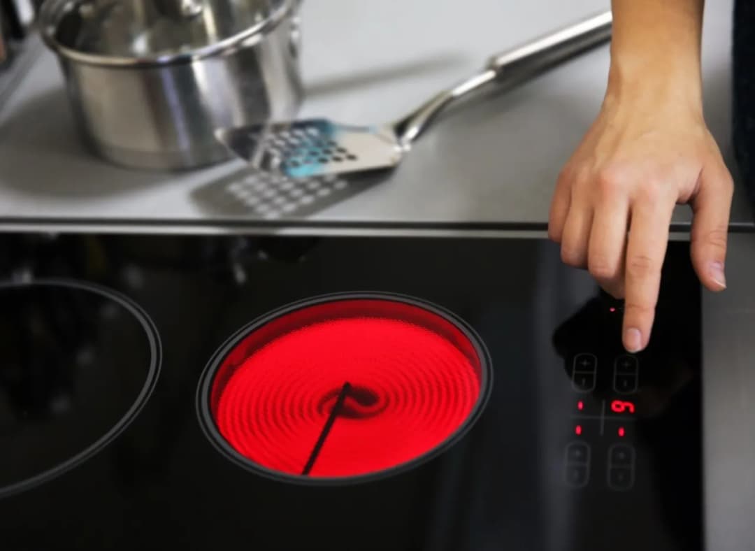 Kuchnia elektryczna czy indukcyjna opinie - co wybrać dla lepszego gotowania?