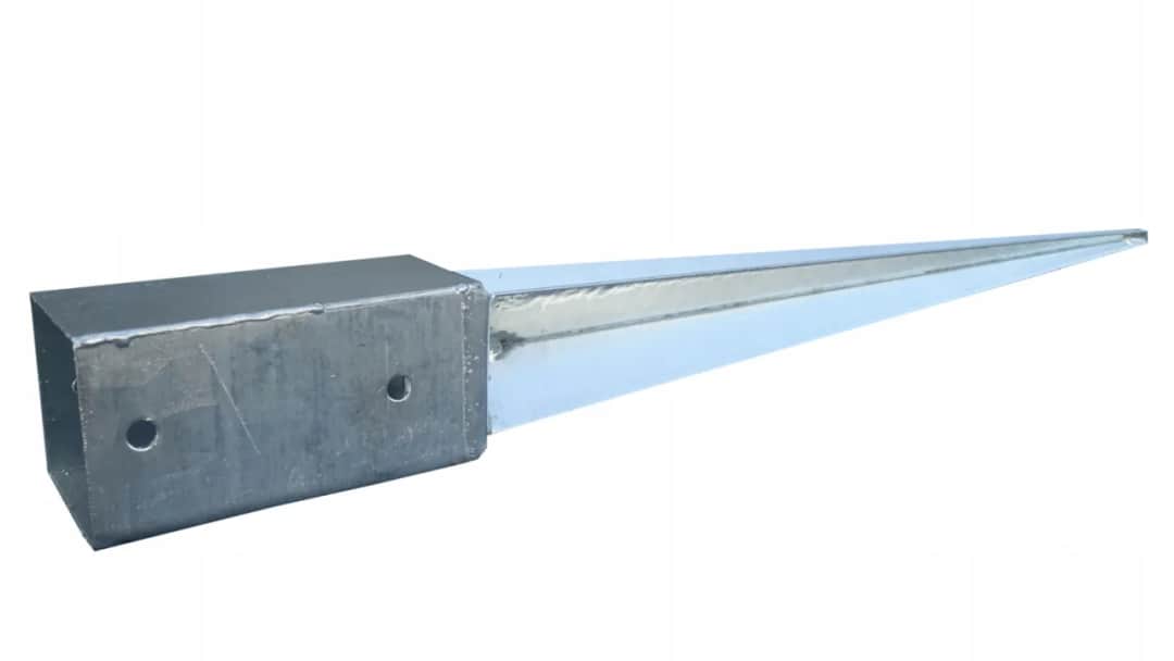 Kotwa do kantówki 7x7 – trwałe i wszechstronne rozwiązanie do budowy.