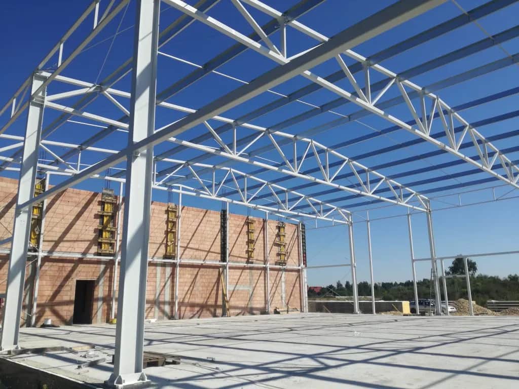 Kotwy do konstrukcji stalowych – kluczowe elementy dla stabilności budowli