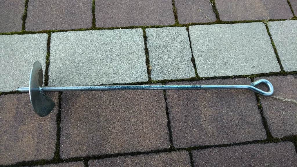 Kotwa wkręcana do ziemi Castorama – jak wybrać najlepszy model?